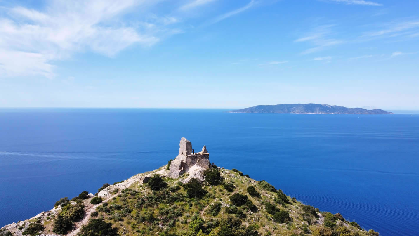 Panorama aereo della costa dell'Argentario
